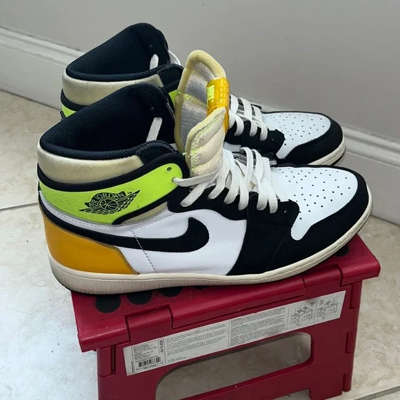 Yellow White Black Volt University Gold Jordan Air Jordan High